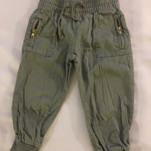 2T Old Navy cargo pants